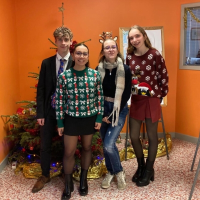 Jeudi 18 décembre l’institution s’est mise aux couleurs de Noël